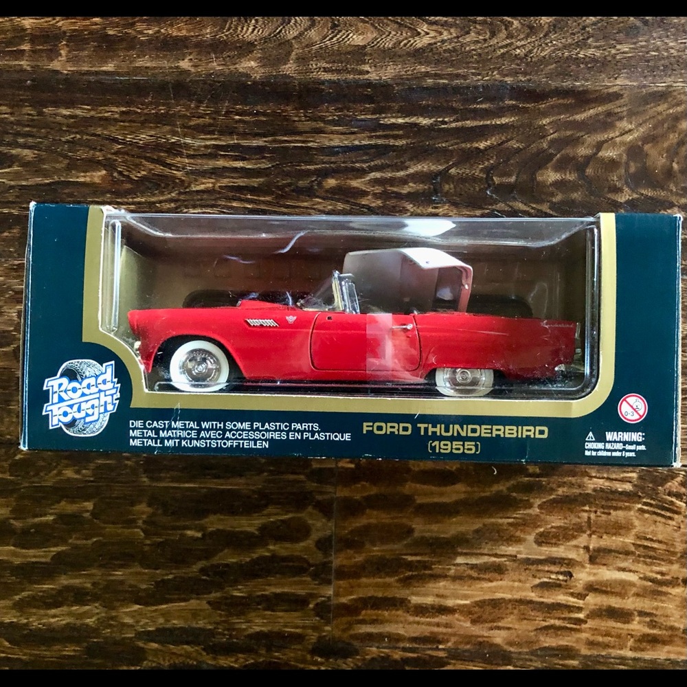 Road Tough 1:18 Collection Die-Cast Metal 1955 Red Ford Thunderbird - NIB